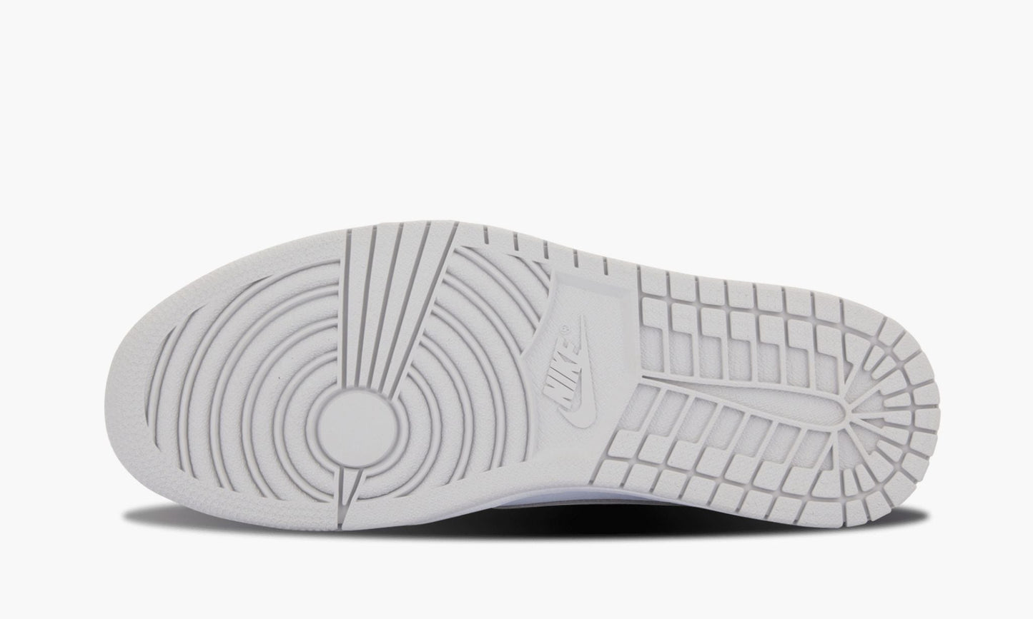 Air Jordan 1 Retro Low OG “White / Neutral Grey Sneakers - Premium Sneaker