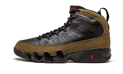 Air Jordan 9 Retro Sneakers - Court Classic | Colorway of the Year