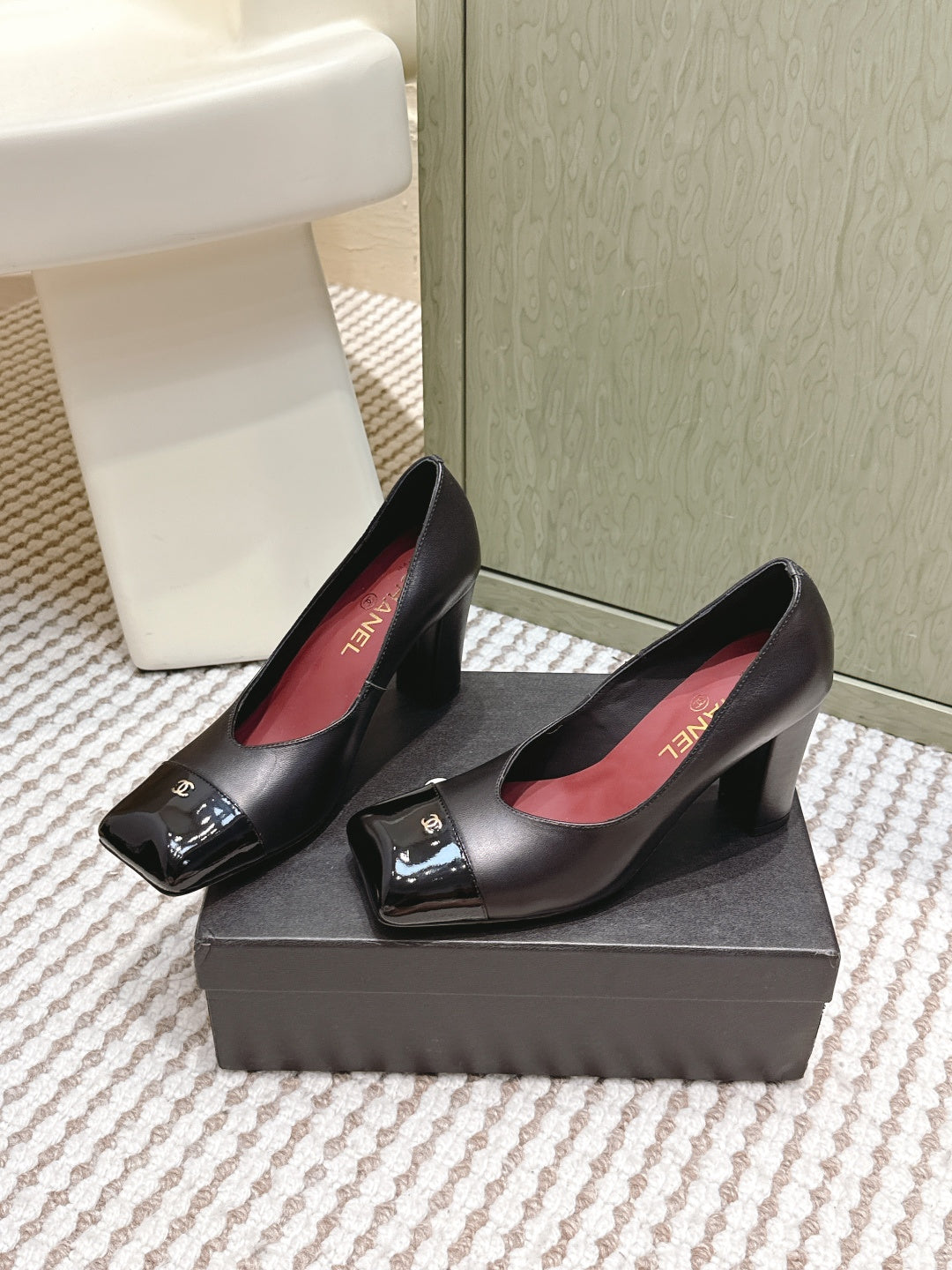 CC 26s Pump 90 Patent Leather Sheepskin