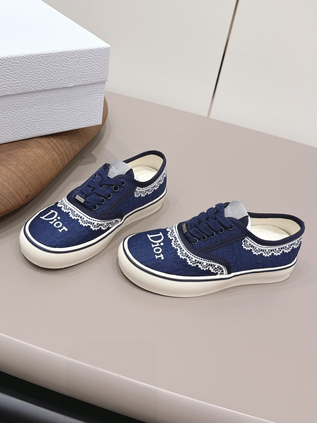 CD 26A Platform Sneakers Embroidery Woven Fabric 739417