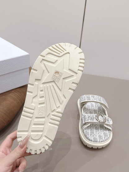 CD 26A Sandal Jacquard Embroidered Fabric