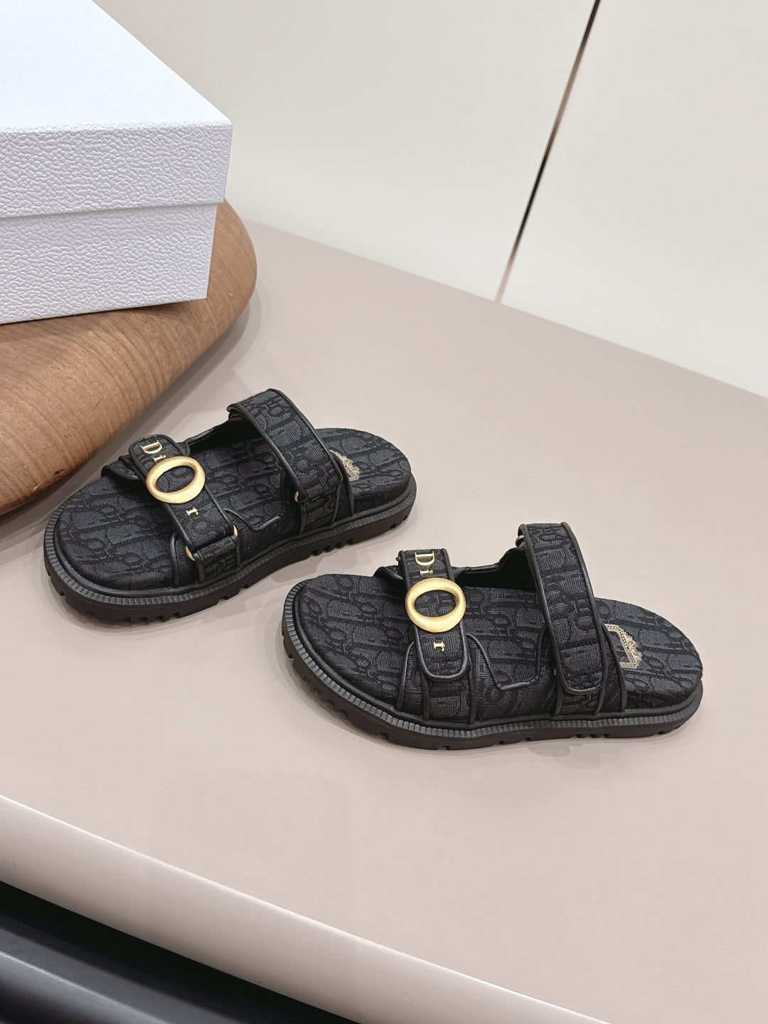CD 26A Sandal Jacquard Embroidered Fabric