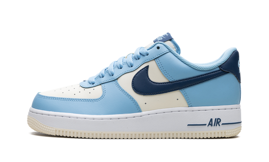 Air Force 1 Low "Aquarius Blue Coconut Milk" HF4837 407