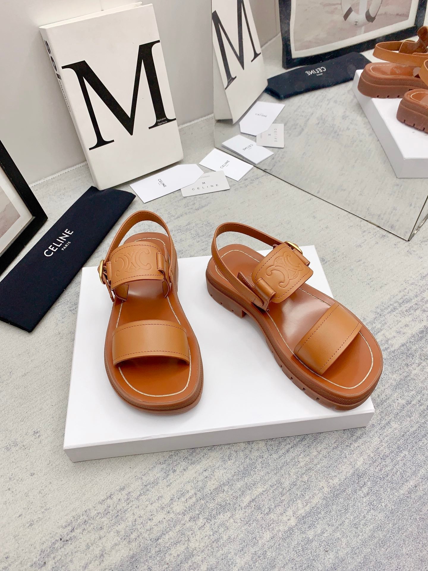 Celine 26 Clea Triomphe Retro-Chic Sandals Calfskin Leather 732451