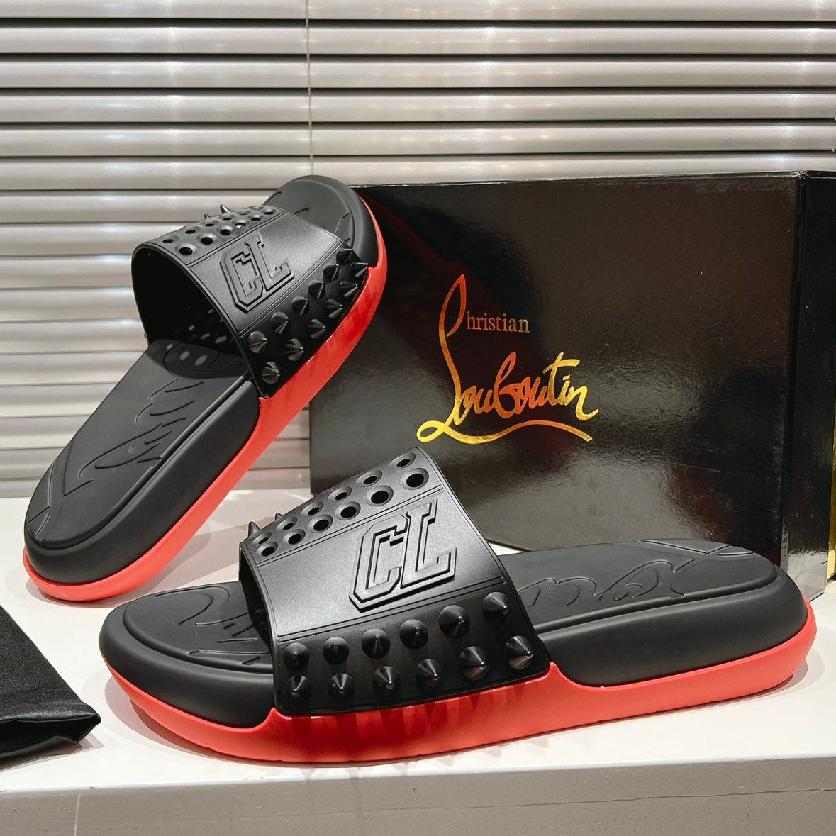 Christian Louboutin Take It Easy Spike Slide 863773