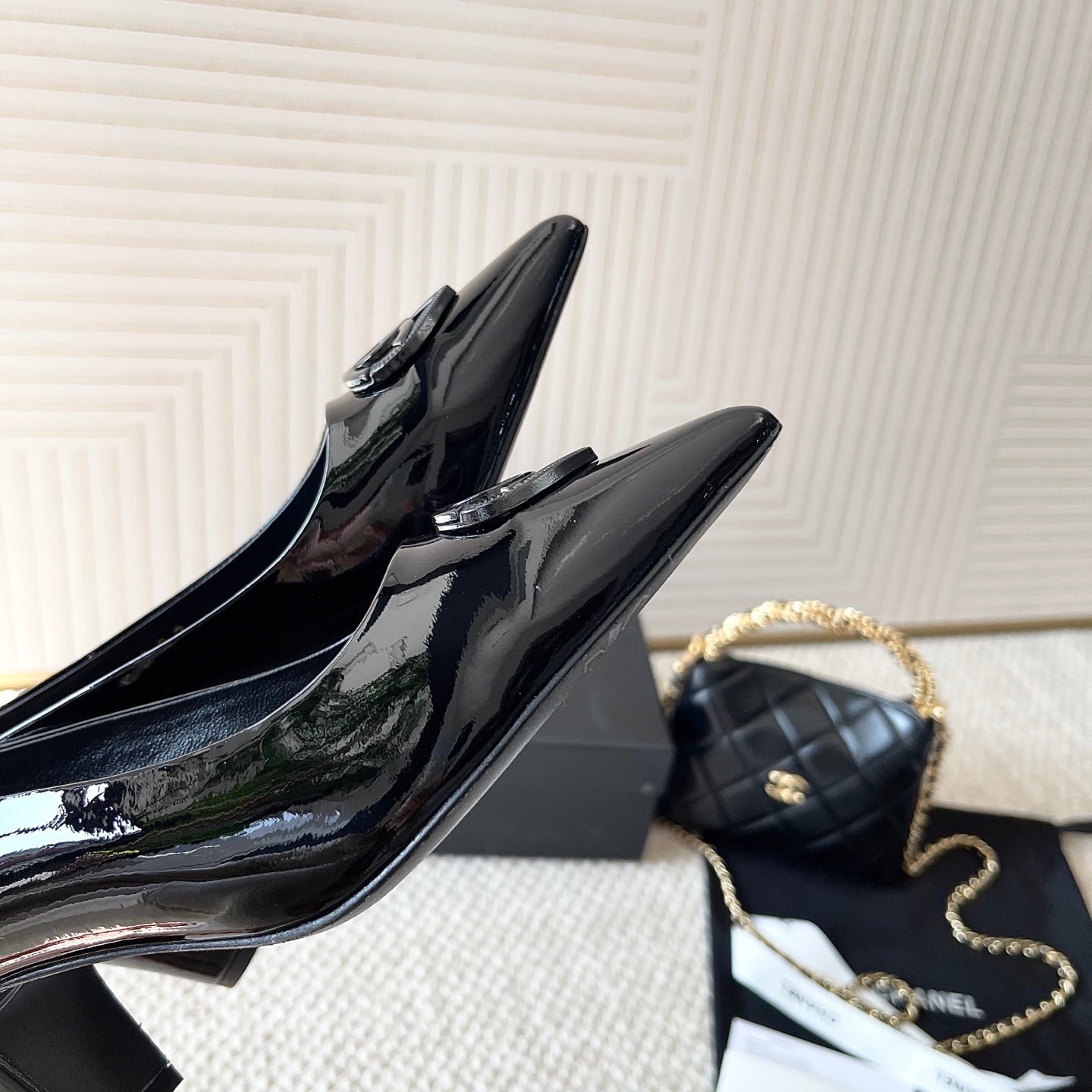 Chanel 2026 Pump With Heart-shaped Buckle Black Patent Leather 787144