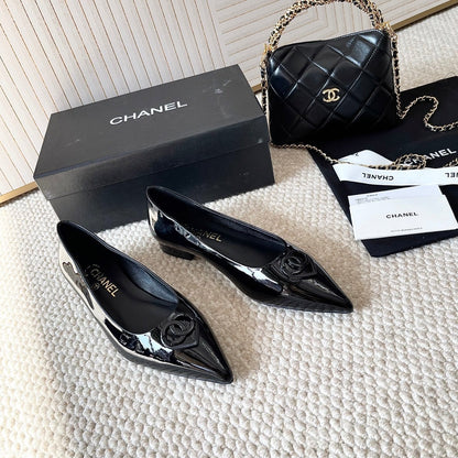 Chanel 2026 Pump With Heart-shaped Buckle Black Patent Leather 787144