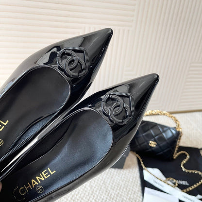 Chanel 2026 Pump With Heart-shaped Buckle Black Patent Leather 787144
