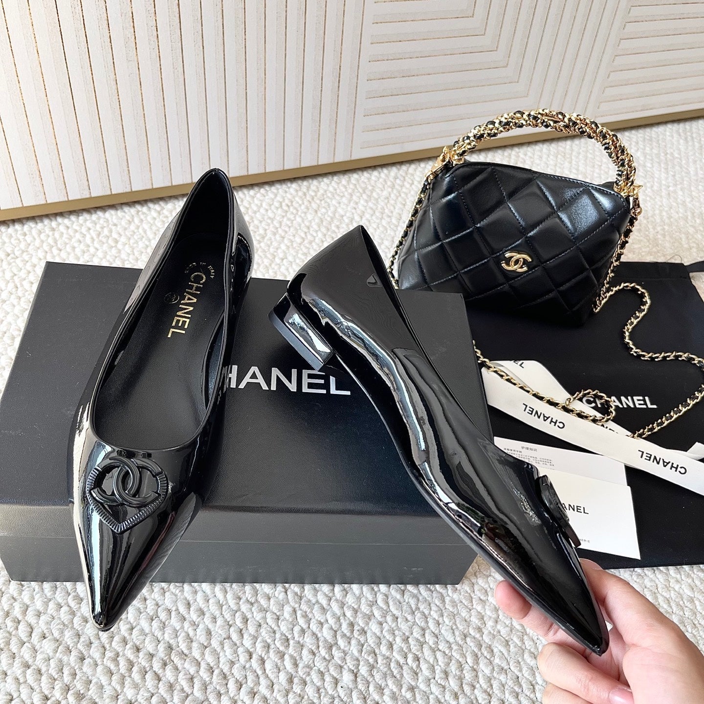 Chanel 2026 Pump With Heart-shaped Buckle Black Patent Leather 787144