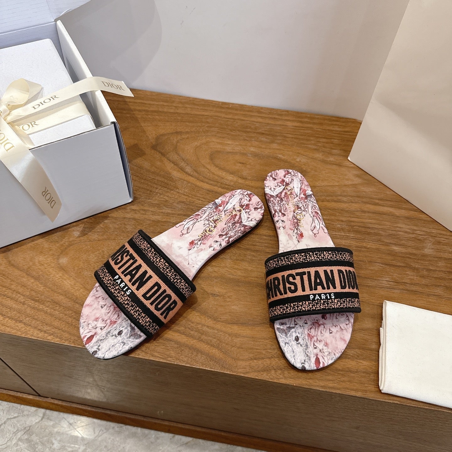 CD 26s Flower Flat Sandals Canvas Cowhide 685494