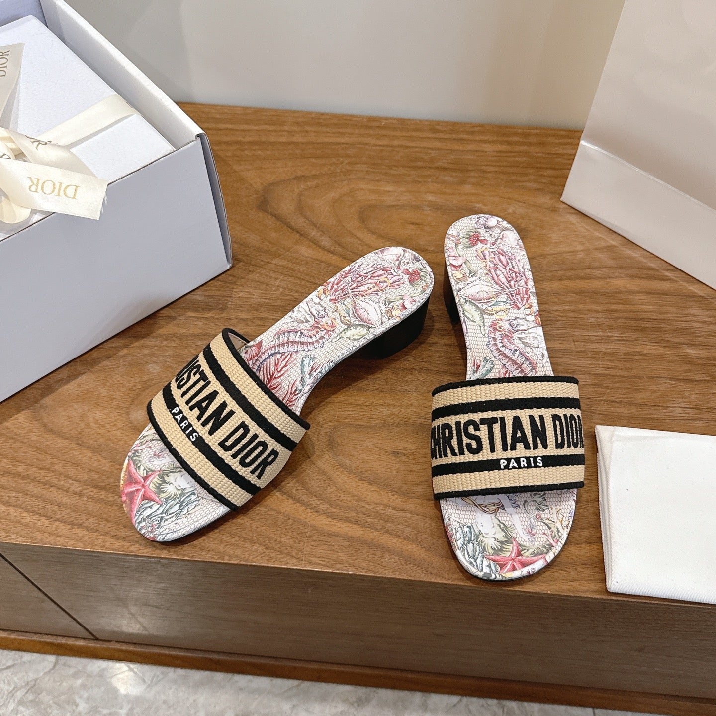 CD 26s Embroidered Sandals Canvas Cowhide 685577