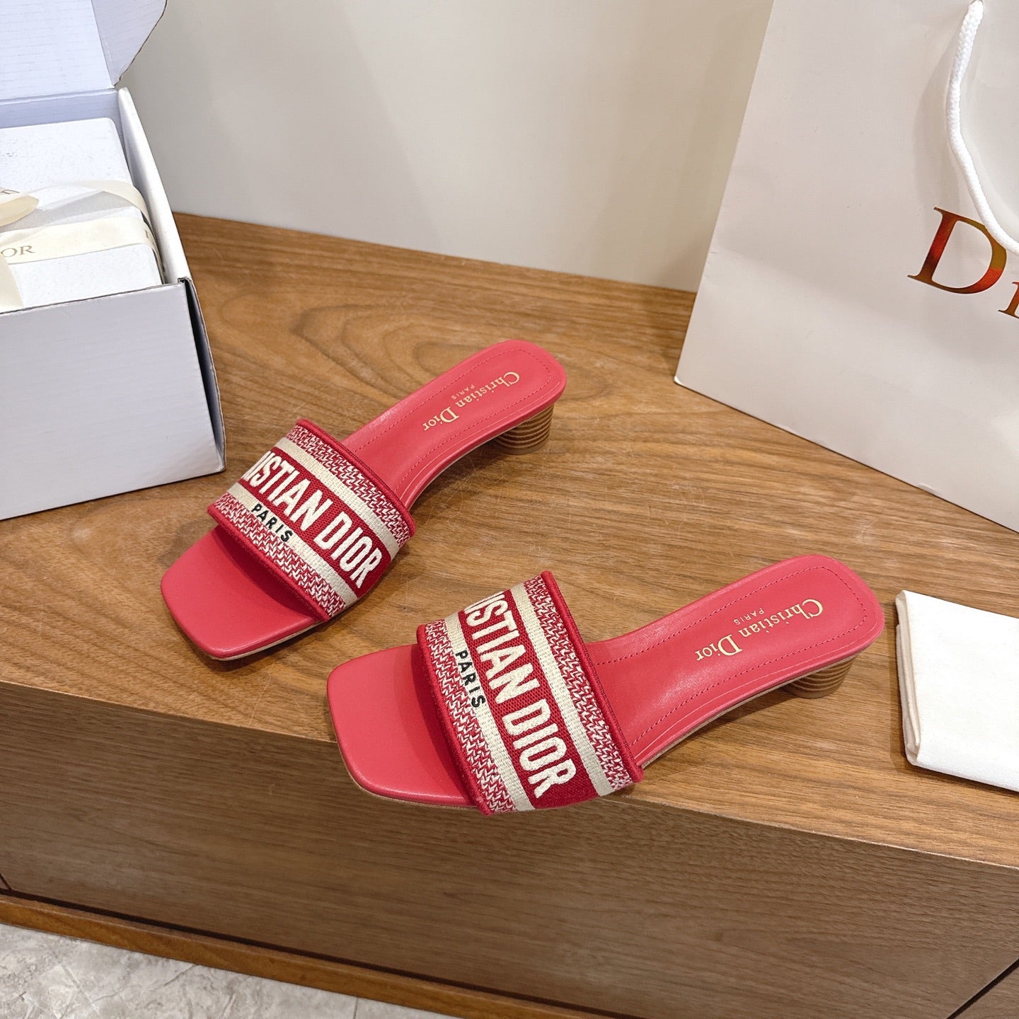 CD 26s embroidered Sandals Canvas Cowhide 685346