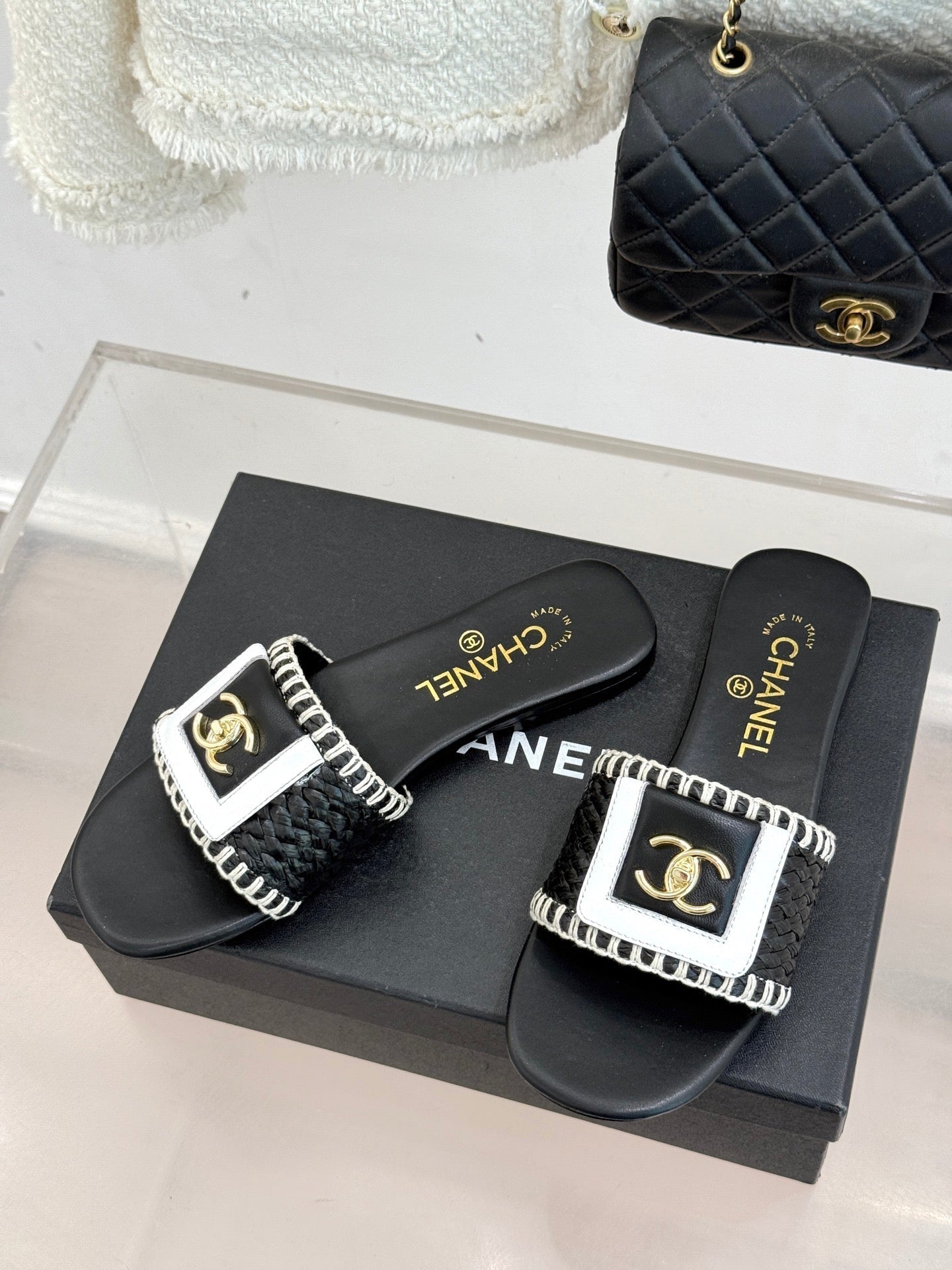 CC 2026 Slip-On Sandals Raffia Sheepskin Gold Logo