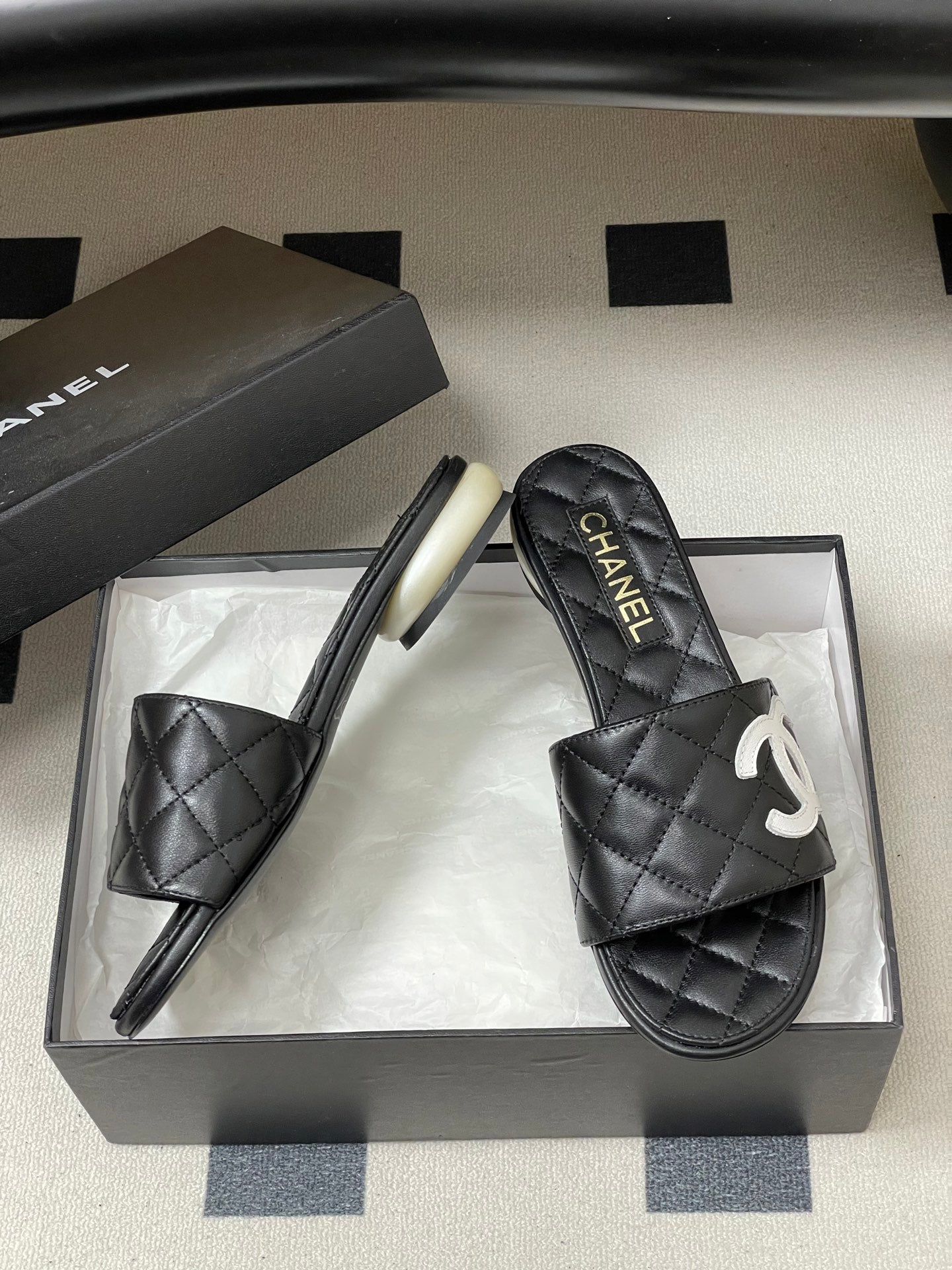 CC 2026 Pearl Flat Sandals Lambskin  Double C Logo
