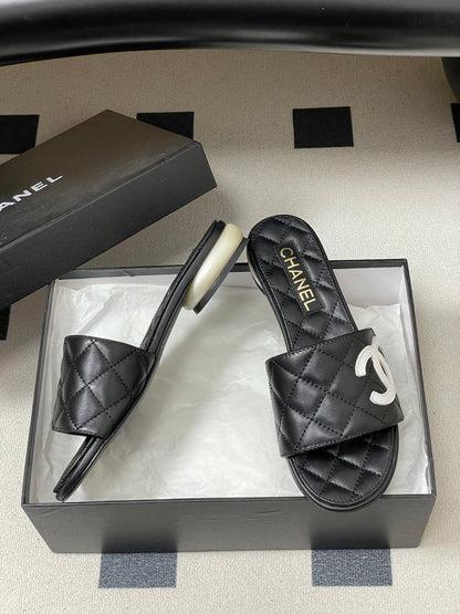 CC 2026 Pearl Flat Sandals Lambskin  Double C Logo