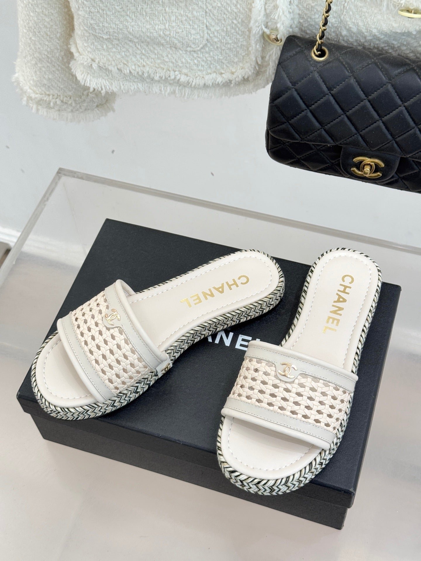 CC 2026 Slippers Double C Woven Lambskin