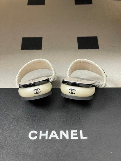 CC 2026 Pearl Flats Sandals Rhinestones Woven Sheepskin