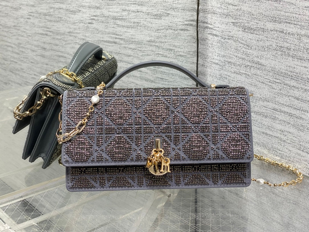 Dior 2026 Microbead-Embroidered Bag 21cm Cotton Leather 355271