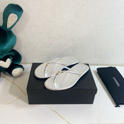 Chanel 2026 Flip-Flops With Gold Hardware Lambskin 779516