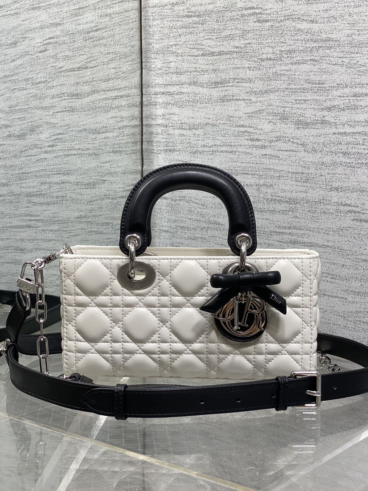 Dior 2026 Bow Lady D-Joy Black mix White Cannage Lambskin 286573