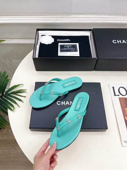Chanel 2026 Double C Rhinestone Flat Flip-Flops Lambskin Sheepskin 831523