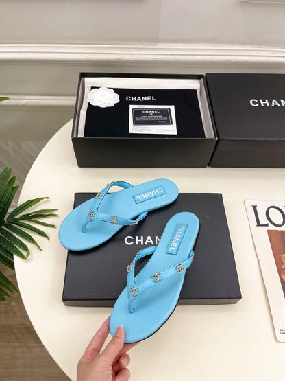 Chanel 2026 Double C Rhinestone Flat Flip-Flops Lambskin Sheepskin 831523