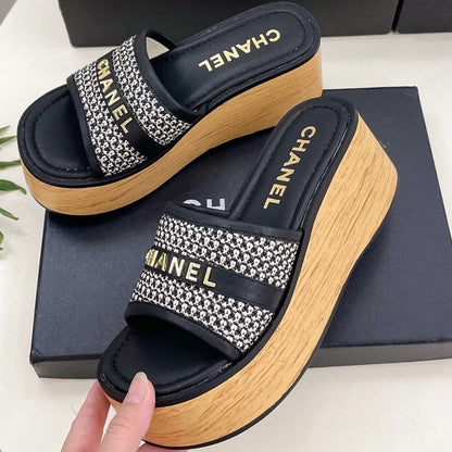 Chanel 2026 Woven Platform Slippers Sheepskin 831534