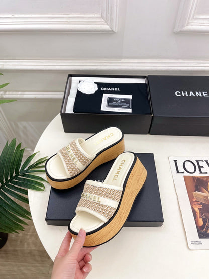 Chanel 2026 Woven Platform Slippers Sheepskin 831534