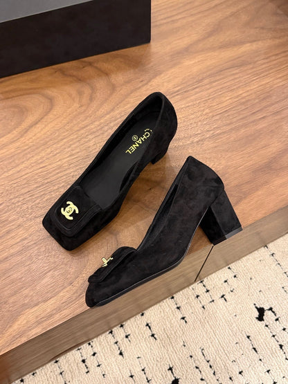 Chanel 2026 Pump Suede and Lambskin