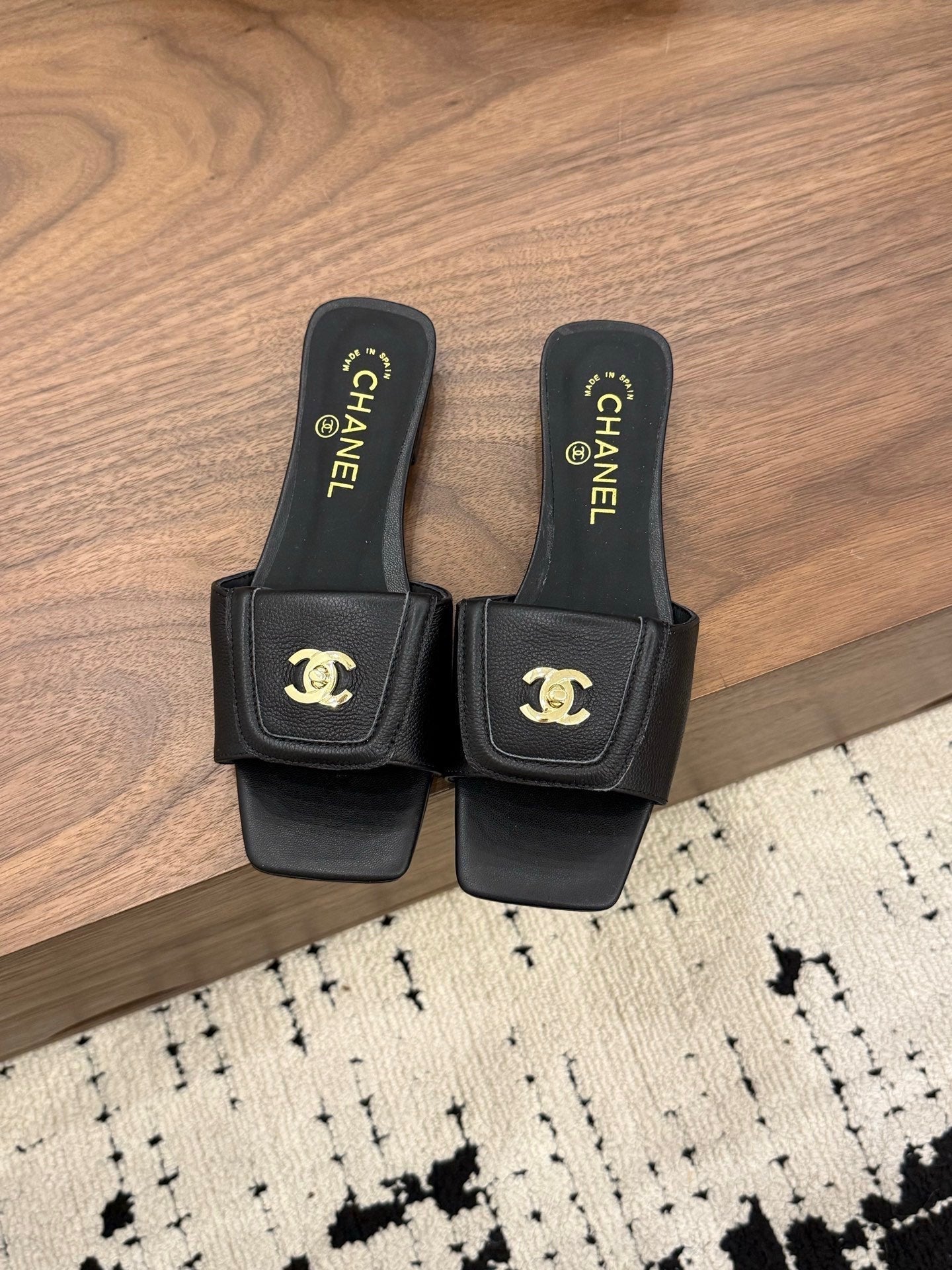 Chanel 2026 Double C Buckle Square Toe Slipper 857303