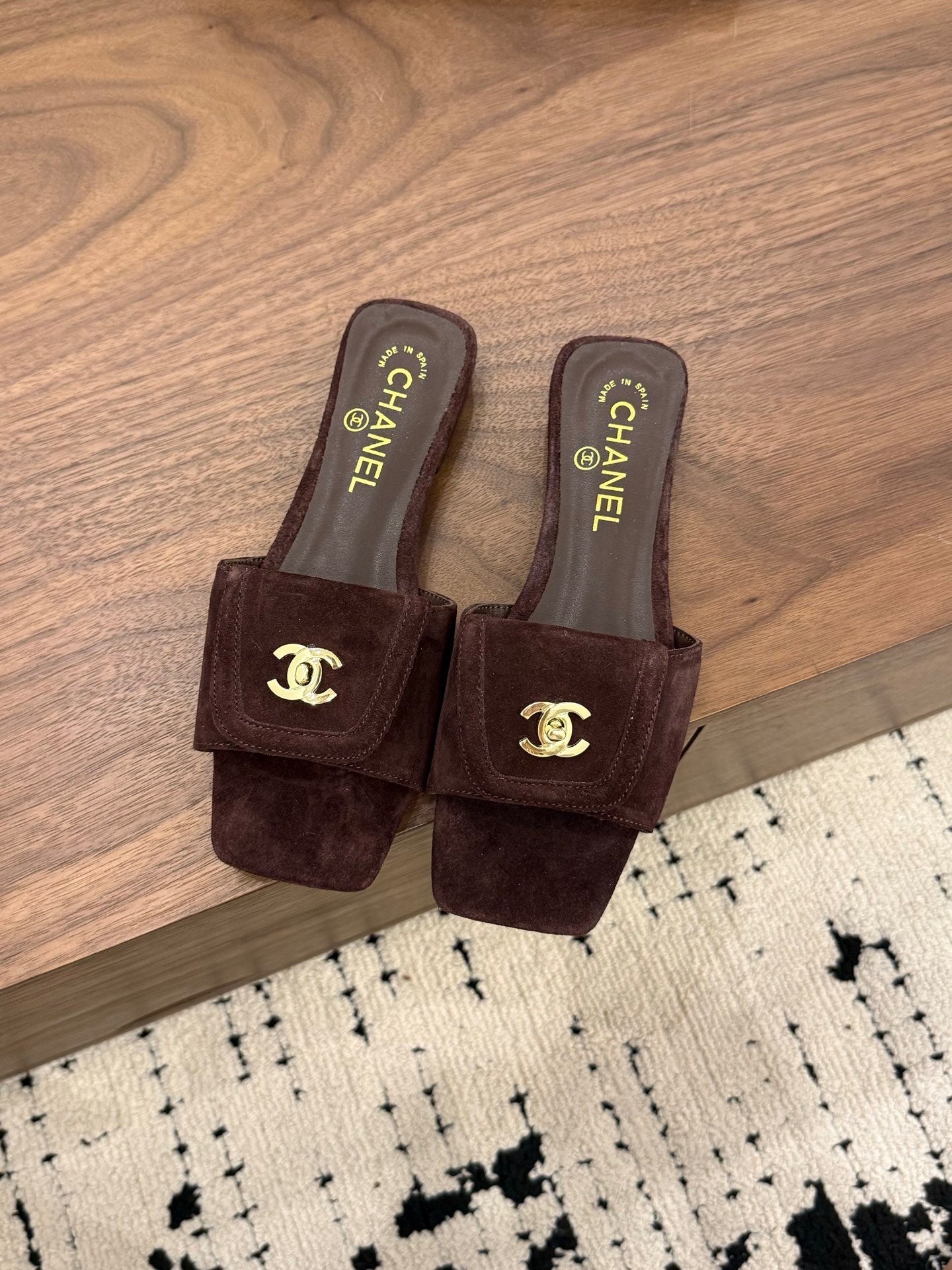 Chanel 2026 Double C Buckle Square Toe Slipper 857303