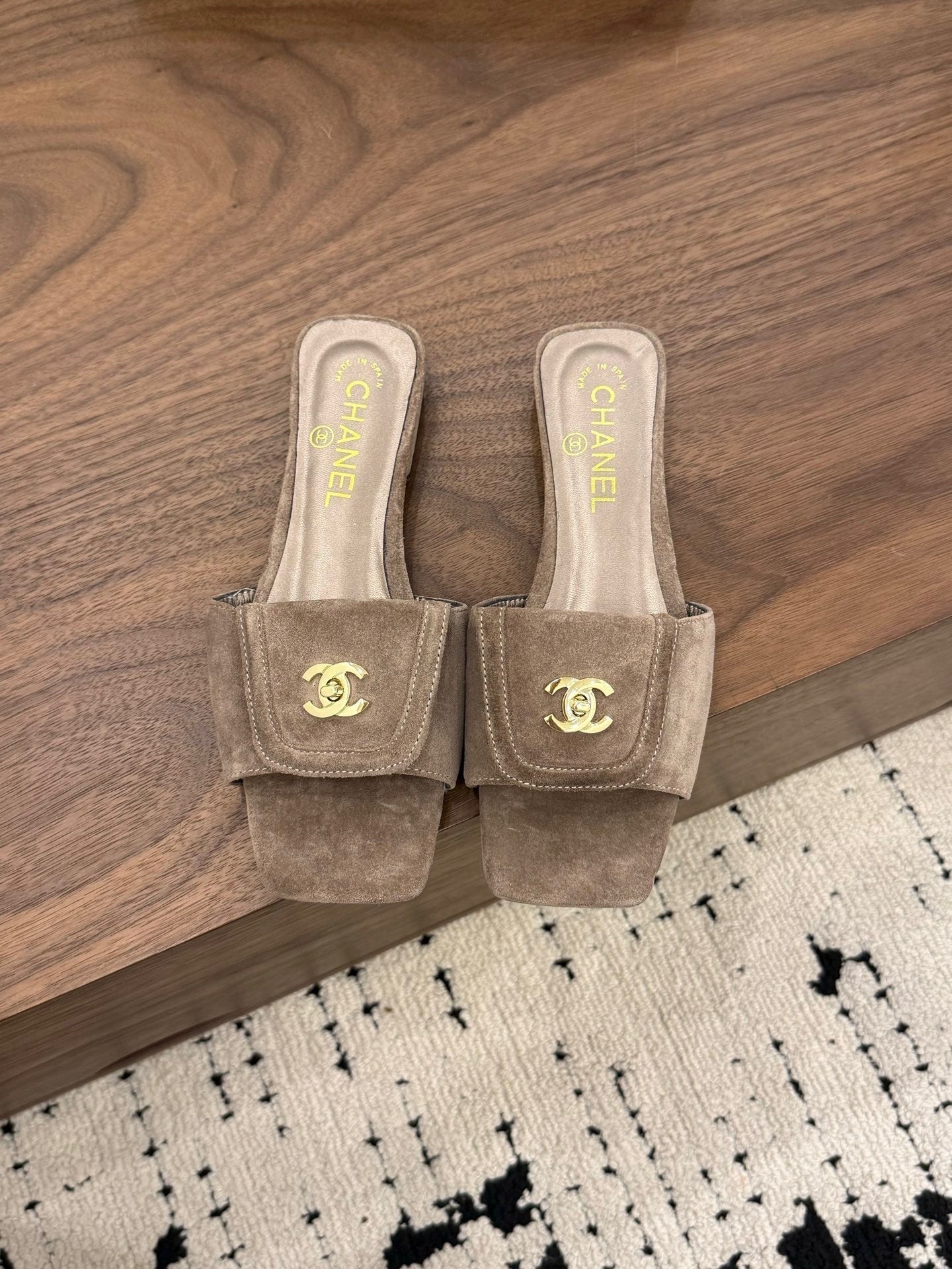 Chanel 2026 Double C Buckle Square Toe Slipper 857303