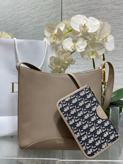 Dior 2026 Medaillon Bucket Bag 26.5cm Grained Cowhide 289070