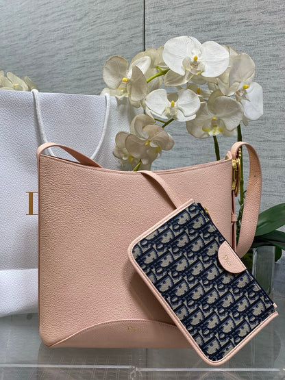 Dior 2026 Medaillon Bucket Bag 26.5cm Grained Cowhide 289070