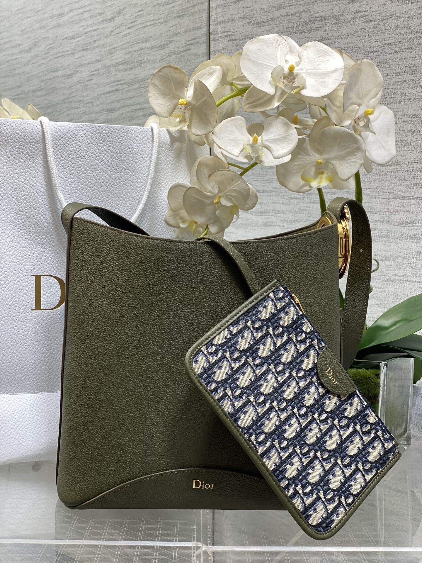 Dior 2026 Medaillon Bucket Bag 26.5cm Grained Cowhide 289070
