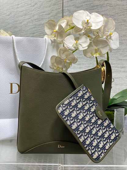 Dior 2026 Medaillon Bucket Bag 26.5cm Grained Cowhide 289070