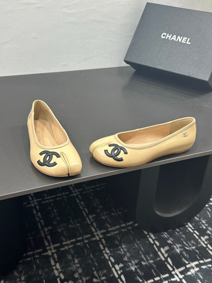 Chanel 2026 Ballet Flats Leather Sheepskin 832540