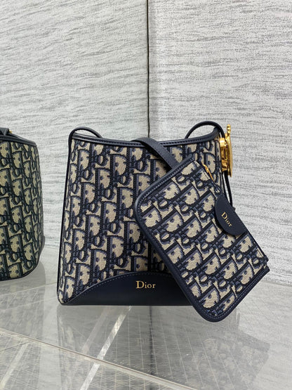 Dior 2026 Medaillon Bucket Bag 19.5cm Fabric And Grained Calfskin
