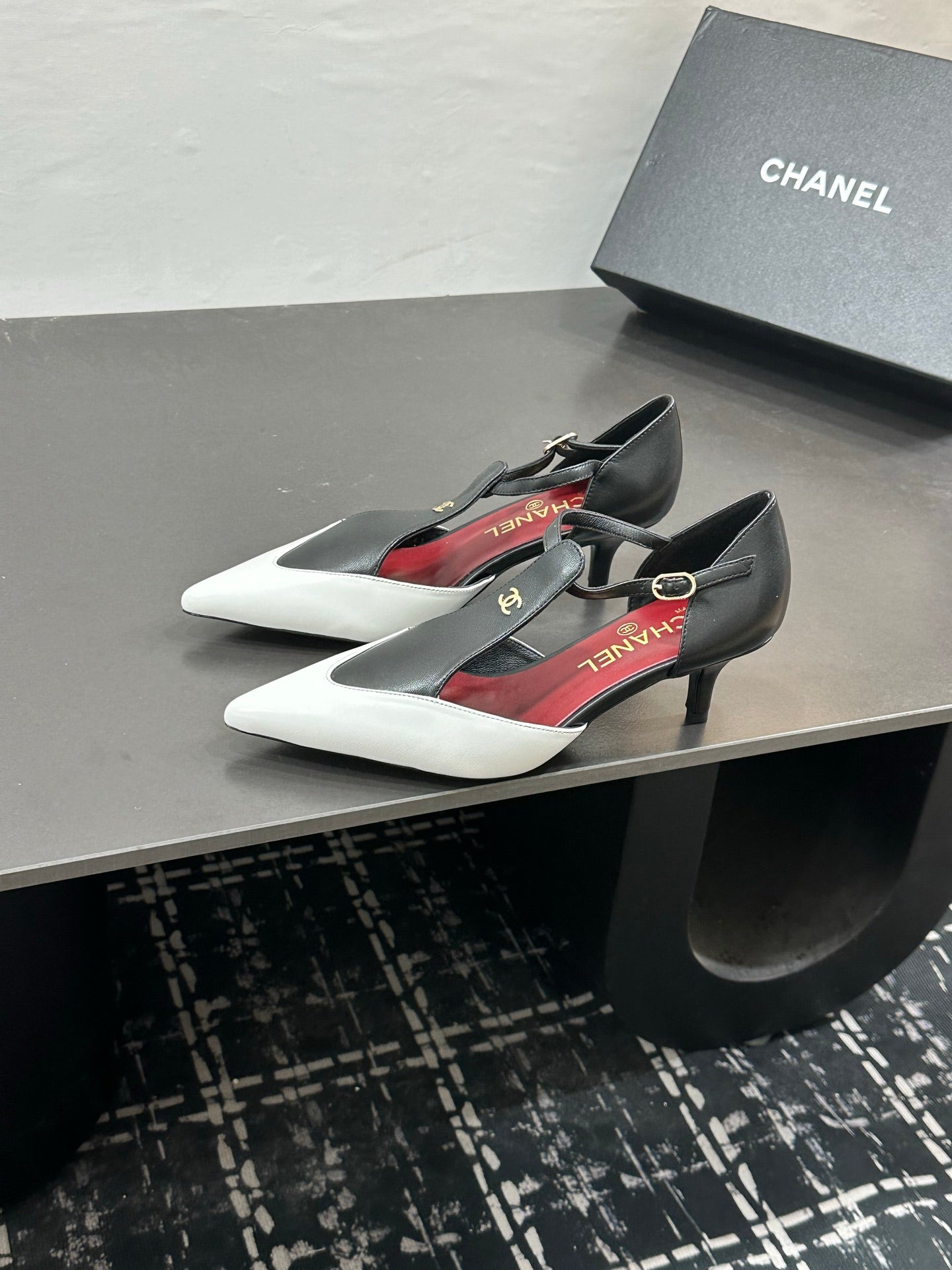 Chanel 2026 Sandals Sheepskin 832544