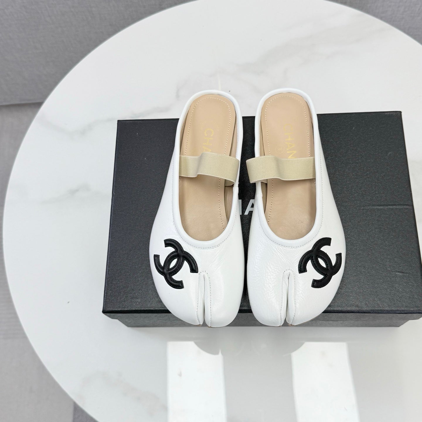 Chanel 2026 Tabi Mule Sheepskin 904521