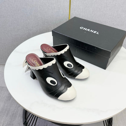 Chanel 2026 Mule 95mm White and Black Lambskin 904537