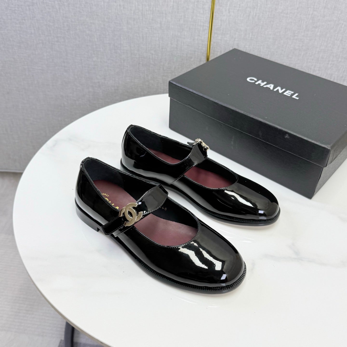 Chanel 2026 Ballet Flat Glossy Leather 904496