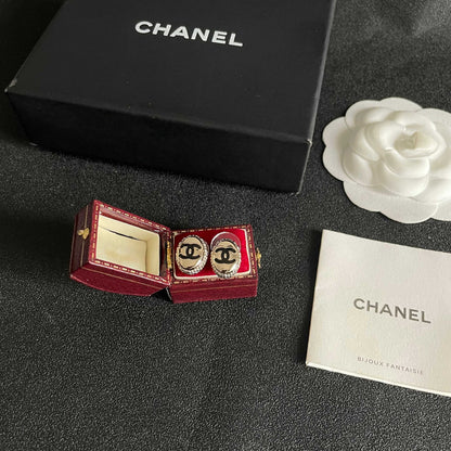 CC Vintage Double C Black Gold Earrings