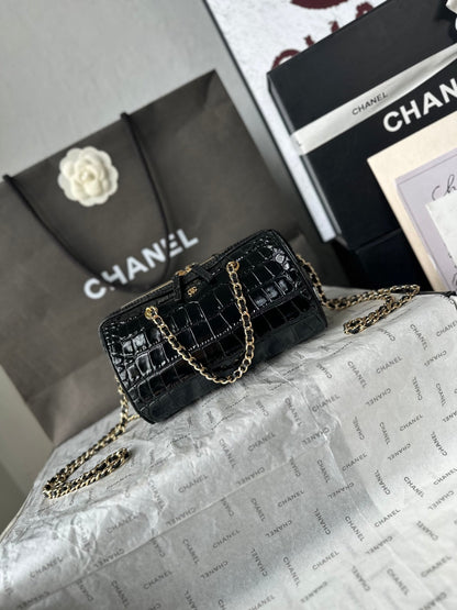 Chanel 2026 Crocodile Embossed Bowling Bag 18.5cm Leather
