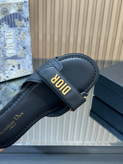 CD 26s Beach Sandals Sheepskin