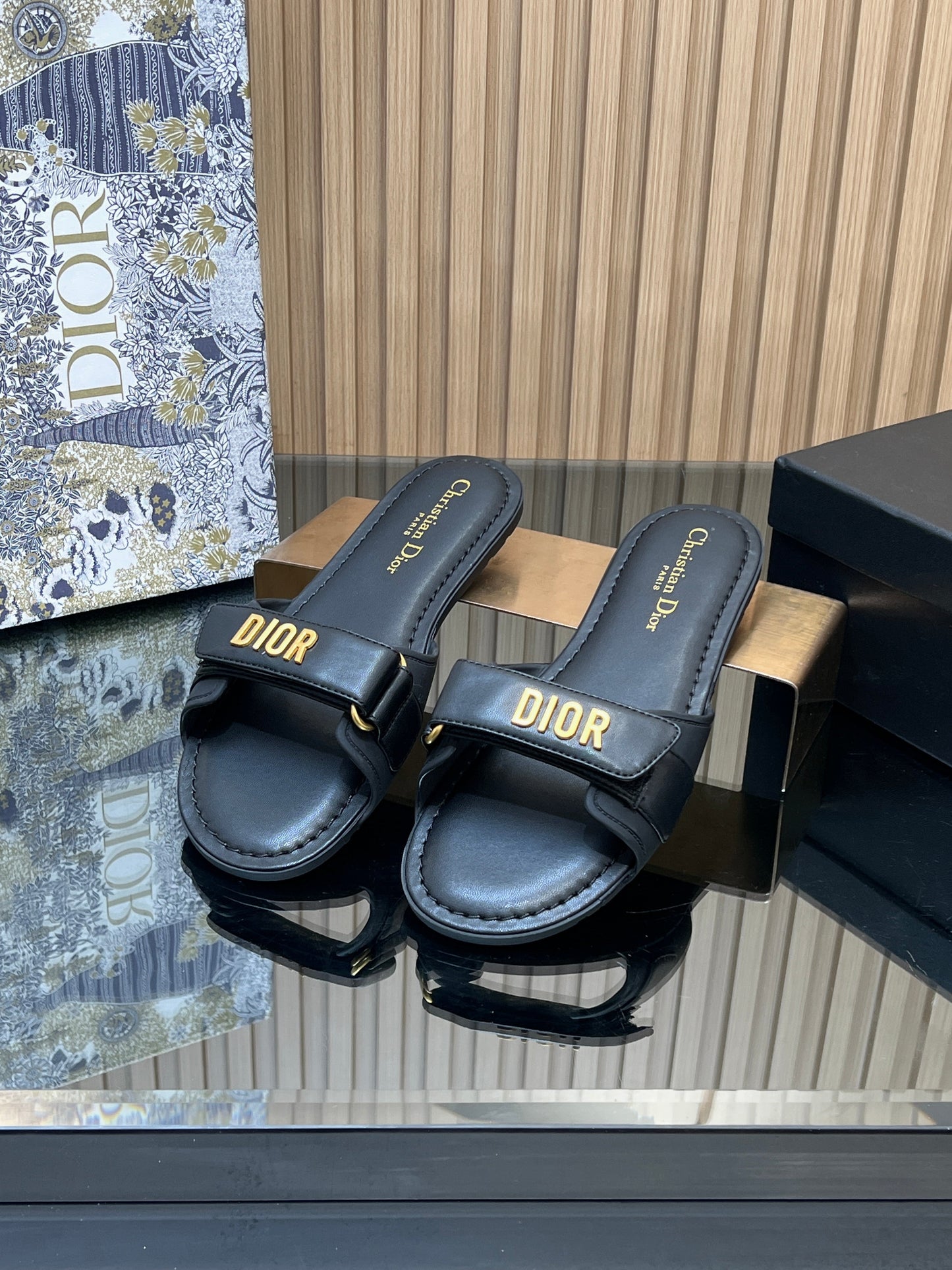 CD 26s Beach Sandals Sheepskin
