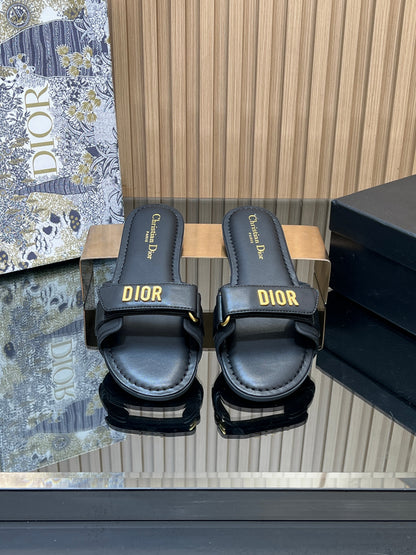 CD 26s Beach Sandals Sheepskin