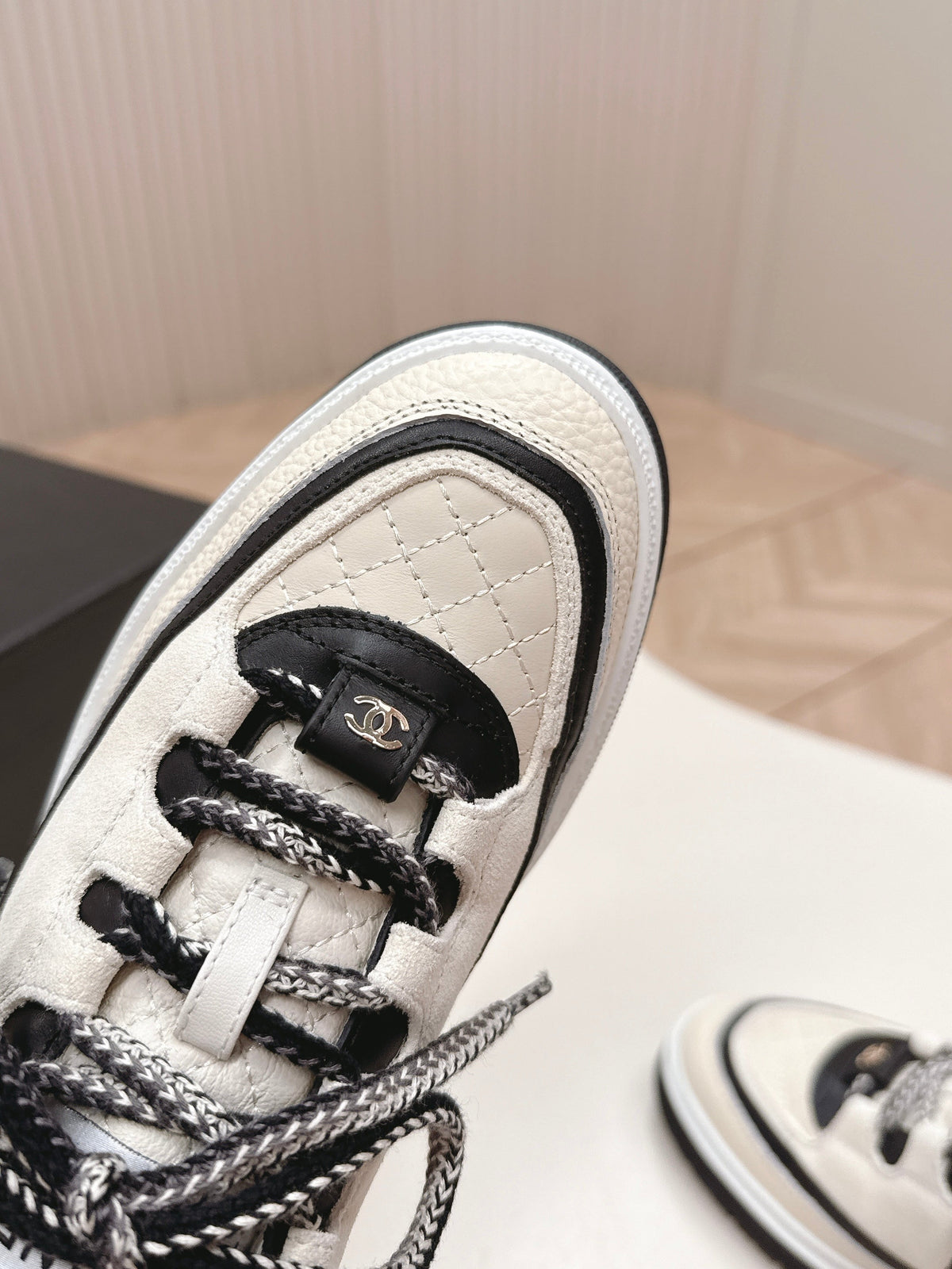 CC 25B Panda Sneakers White Fur Leather 542365