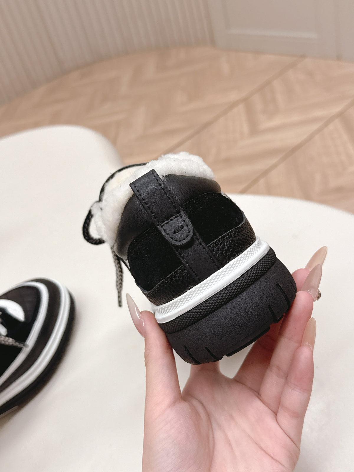 CC 25B Panda Sneakers Black White Fur Leather 542366