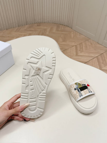 CD 26s  Slippers White Beige Canvas Lambskin 643803